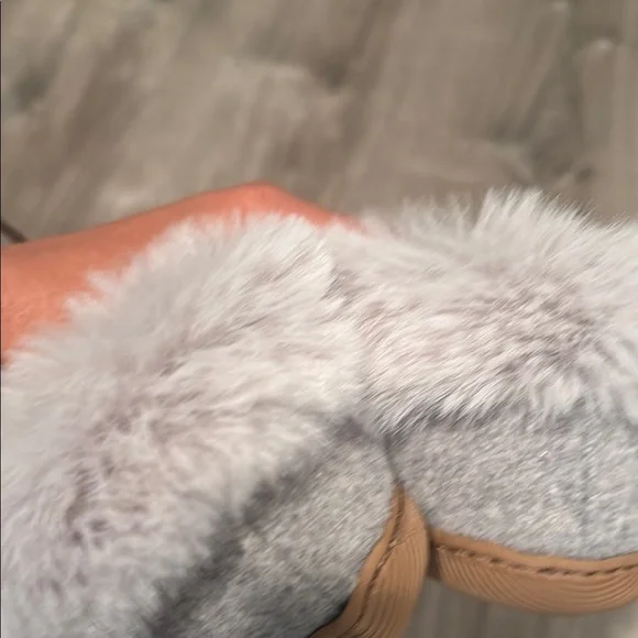 J. Crew Gray Slippers with Decorative Bow and Flexible Design - Picture 3 of 4